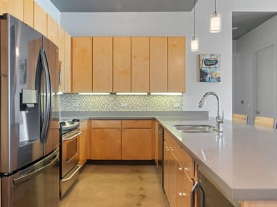 Photo 5 - 507 Sabine ST Unit #605 Photo 5 of 33 at 507 Sabine ST Unit #605 - 2 bed 2 bath home