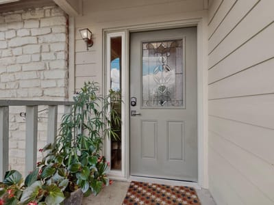 Primary bedroom at 507 Thousand Oaks BLVD - 3 bed 2 bath home