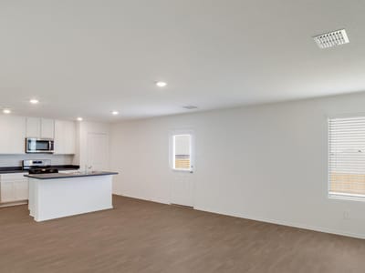 Living area at 508 Bull Lake Cir - 5 bed 2 bath home