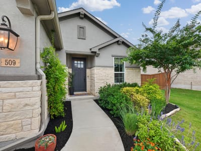 Living area at 509 Climbing Rock LOOP - 3 bed 2 bath home