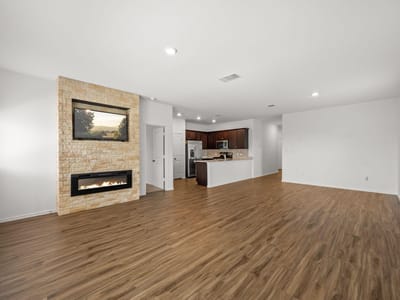 Property photo 5 at 509 Gabriels Bluff DR - 4 bed 2 bath home