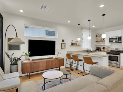 Living area at 510 Blackson Ave Unit #2 - 2 bed 2 bath home