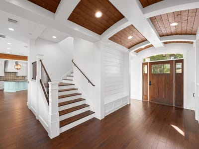 Property photo 3 at 5102 Beverly Hills DR - 5 bed 4 bath home