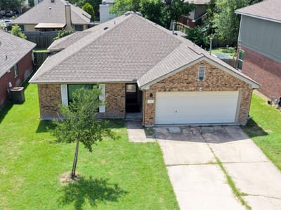 Kitchen at 511 Dusty Leather CT - 3 bed 2 bath home