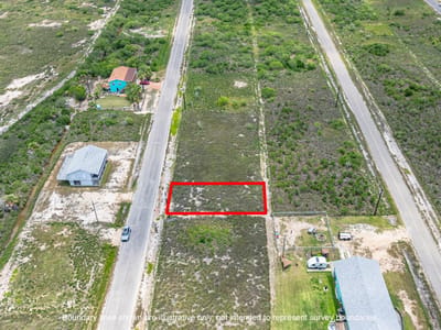 Photo 3 - 511 Water Oak LN Photo 3 of 15 at 511 Water Oak LN - Rockport, Rockport, TX