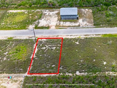 Photo 5 - 511 Water Oak LN Photo 5 of 15 at 511 Water Oak LN - Rockport, Rockport, TX