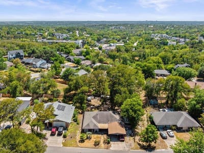 Property photo 4 at 5111 Woodmoor DR - 3 bed 2 bath home