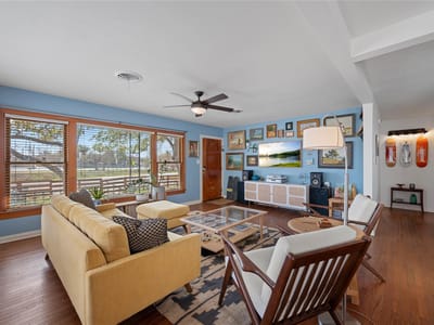 Kitchen at 5114 Caswell Ave - 3 bed 2 bath home