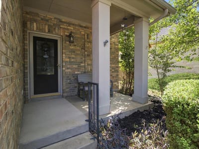 Photo 2 of 39 at 5116 Scottish Thistle DR - 4 bed 2 bath home