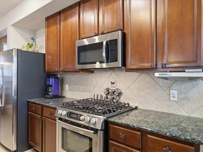 Photo 5 of 39 at 5116 Scottish Thistle DR - 4 bed 2 bath home