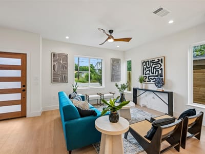 Property photo 5 at 513 W Odell ST Unit #A - 4 bed 3 bath home