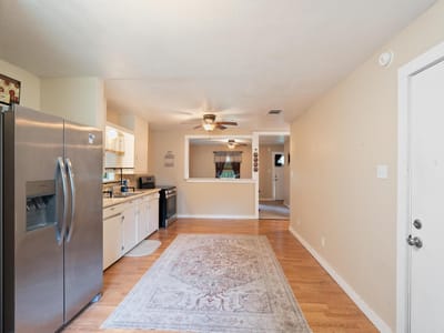 Primary bedroom at 515 Wyeth ST - 2 bed 1 bath home
