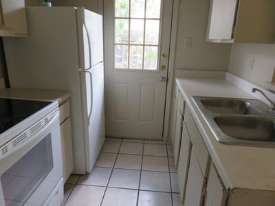 Primary bedroom at 516 Lenora Dr - Steger Add, Taylor, TX