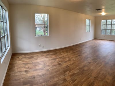Primary bedroom at 516 San Saba St - 3 bed 2 bath home