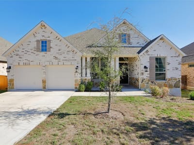 Living area at 517 Copper Sage DR - 4 bed 3 bath home