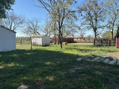 Primary bedroom at 517 Giddings St - 3 bed 1 bath home