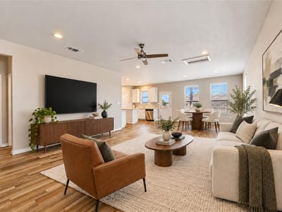 Photo 5 of 38 at 517 Rearing Mare PASS - 4 bed 3 bath home