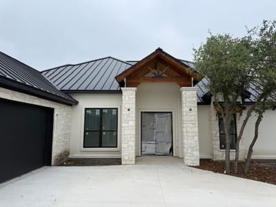 Living area at 517 Vale Pond Spur - 4 bed 3 bath home