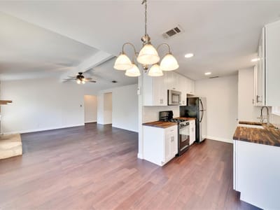 Kitchen at 519 Yucca DR - 3 bed 2 bath home