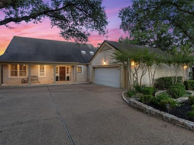 Primary bedroom at 52 Club Estates PKWY - 4 bed 3 bath home