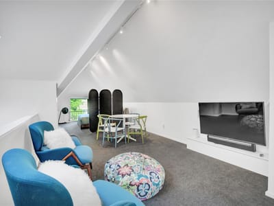 Property photo 4 at 52 Waller ST Unit #A - 4 bed 3 bath home