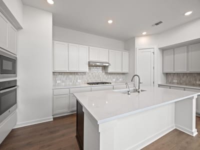 Property photo 3 at 520 High Summit DR - 4 bed 3 bath home