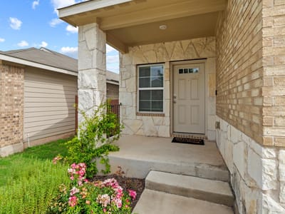 Primary bedroom at 520 Longmount CV - 4 bed 2 bath home