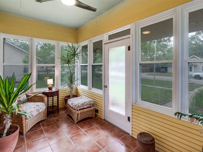 Kitchen at 520 S Pecan Ave - 2 bed 2 bath home