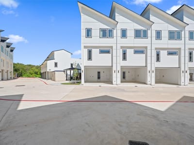 Property photo 2 at 5201 E Martin Luther King Jr BLVD Unit #7103 - 3 bed 2 bath home
