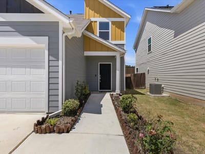 Property photo 3 at 5202 Dimesky LN - 3 bed 2 bath home