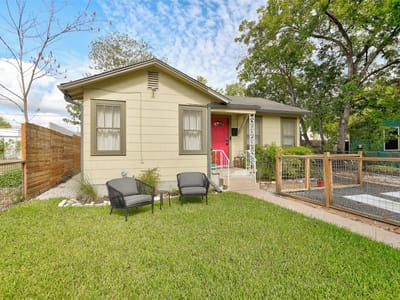Living area at 5204 Huisache ST Unit #1 - 3 bed 2 bath home