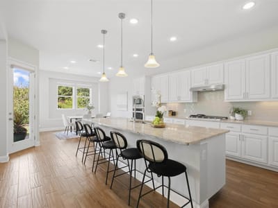 Photo 4 of 37 at 5208 Mandevilla DR - 4 bed 3 bath home