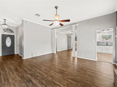 Photo 3 of 32 at 5208 Waterford CT - 3 bed 2 bath home