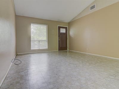 Primary bedroom at 5210 Emerald Meadow DR - 3 bed 2 bath home
