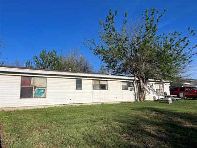 Living area at 523 Lenora Dr Unit #A&B - Steger, Taylor, TX