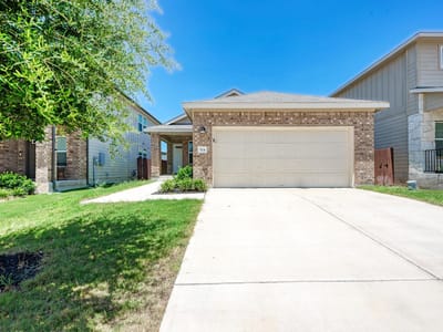 Living area at 524 Longmount CV - 3 bed 2 bath home