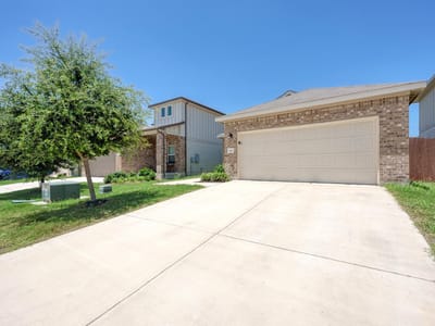 Kitchen at 524 Longmount CV - 3 bed 2 bath home