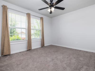 Primary bedroom at 527 N Hendelson Ln - 4 bed 2 bath home
