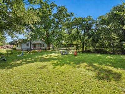 Primary bedroom at 528 Old Mcdade RD - 3 bed 2 bath home