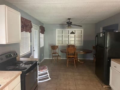 Property photo 5 at 5296 Dacy LN - 3 bed 2 bath home