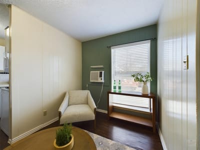 Living area at 5300 Guadalupe ST Unit #6206 - 1 bed 1 bath home