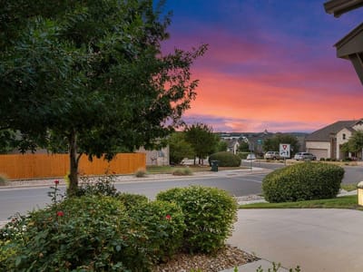 Photo 2 of 40 at 5305 Alonso DR - 3 bed 2 bath home