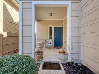 Property photo 3 at 5305 Ingersoll LN - 3 bed 2 bath home