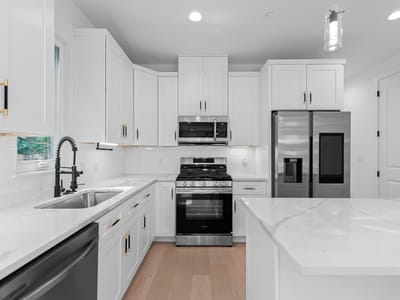 Property photo 3 at 5305 Ledesma RD Unit #4 - 2 bed 2 bath home