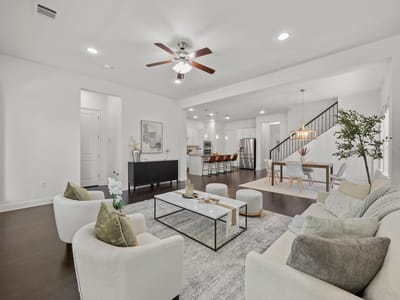 Living area at 5305 Mandevilla DR - 5 bed 3 bath home