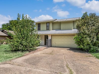 Property photo 2 at 5308 Meadow CRST - 3 bed 2 bath home