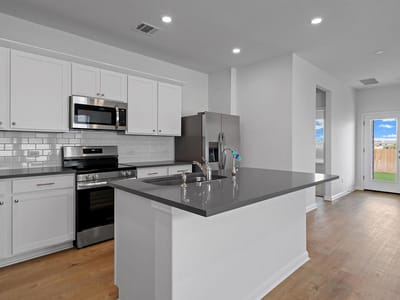 Photo 4 of 11 at 532 The Duke DR - 4 bed 2 bath home