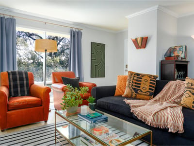 Property photo 2 at 5326 Balcones DR Unit #D - 2 bed 2 bath home