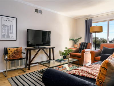 Property photo 3 at 5326 Balcones DR Unit #D - 2 bed 2 bath home