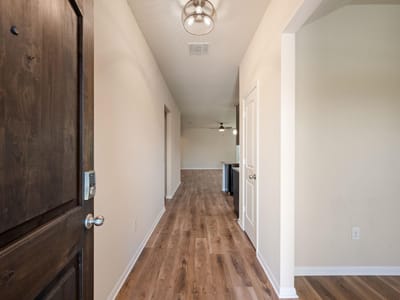 Primary bedroom at 533 Luna Vista DR - 3 bed 2 bath home